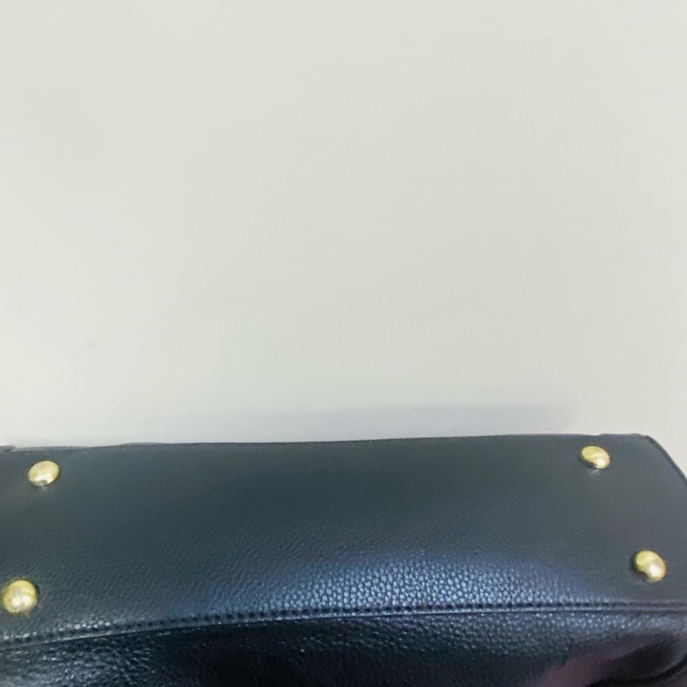 KATTEE Elegant Black Leather Shoulder Bag - Picture 6 of 7